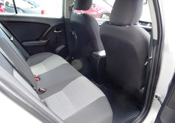 Toyota Avensis cena 42900 przebieg: 201000, rok produkcji 2015 z Sosnowiec małe 326